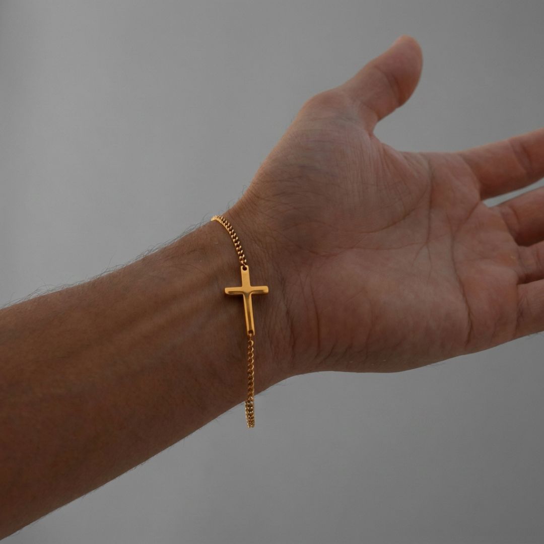 Cross chain bracelet Gold