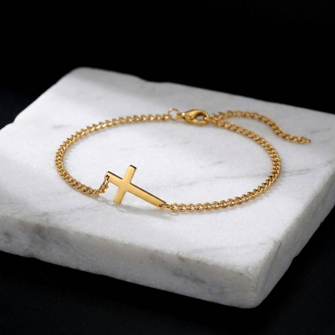 Cross chain bracelet Gold