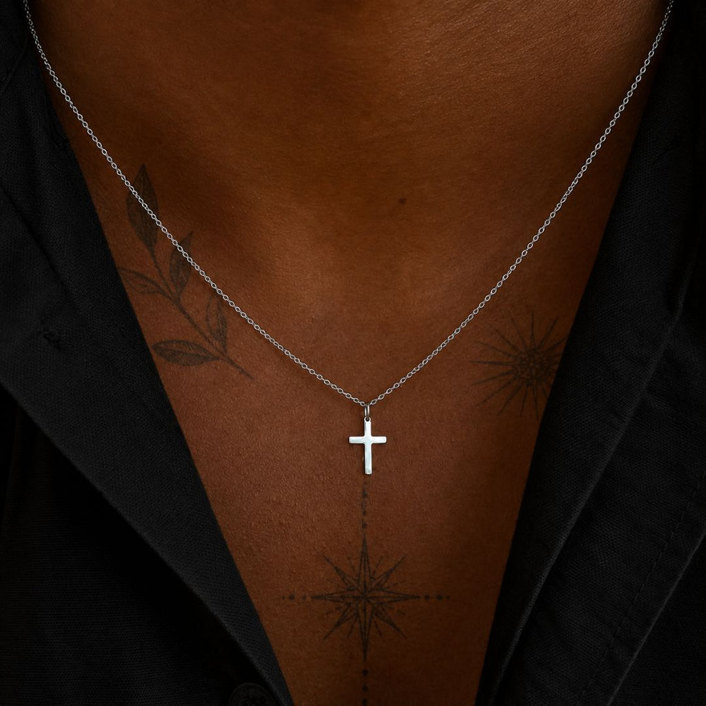 Cross necklace Silver