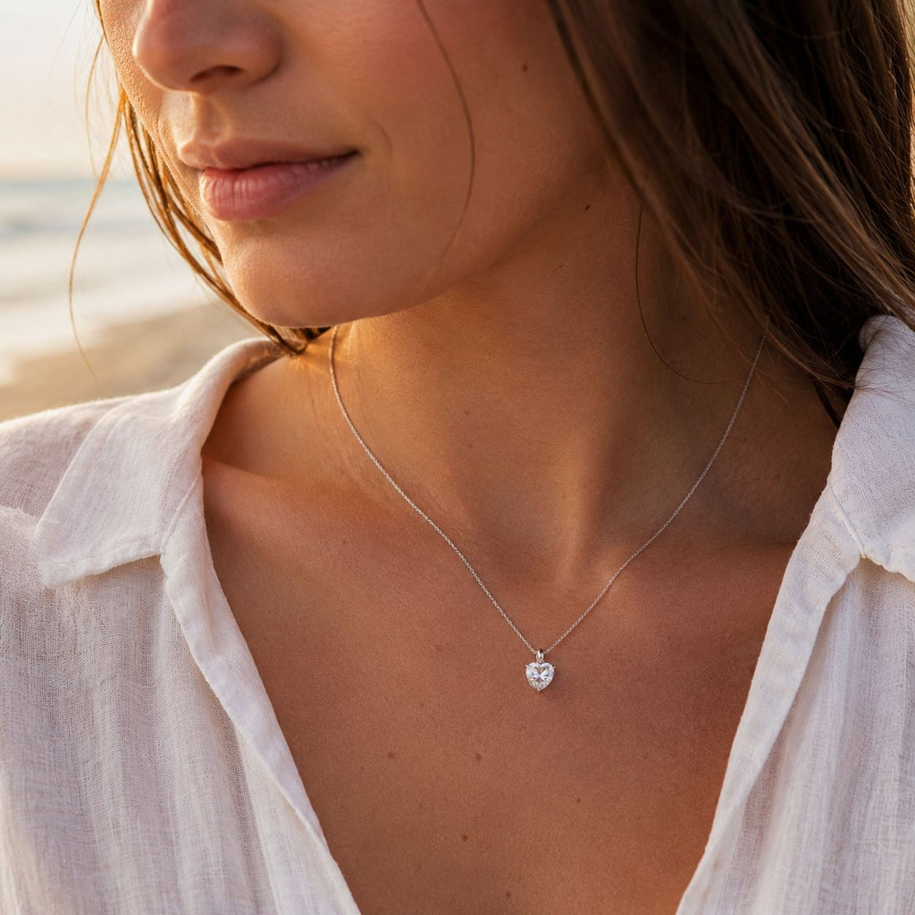 Heart stone pendant necklace Silver