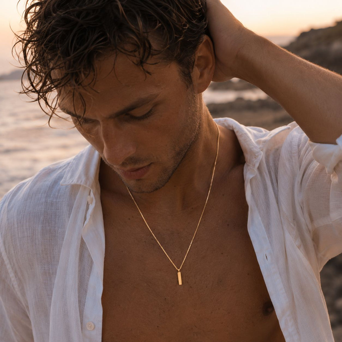 Minimal Bar Pendant Necklace Gold
