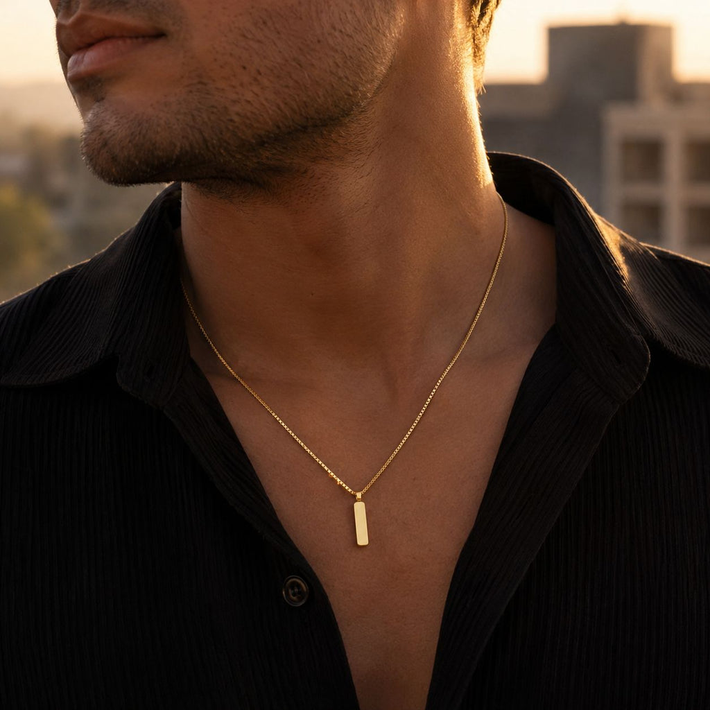 Minimal Bar Pendant Necklace Gold