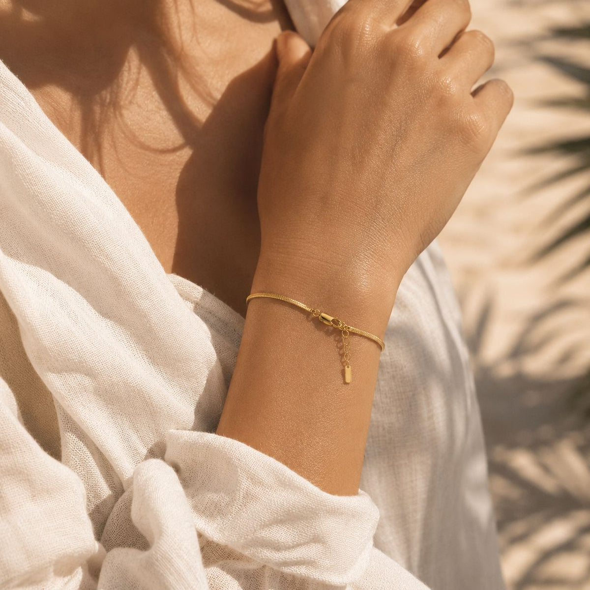 Fine octagon chain bracelet Gold