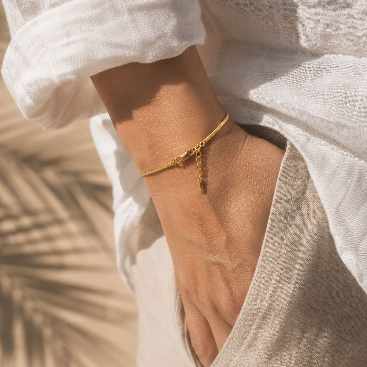 Fine octagon chain bracelet Gold