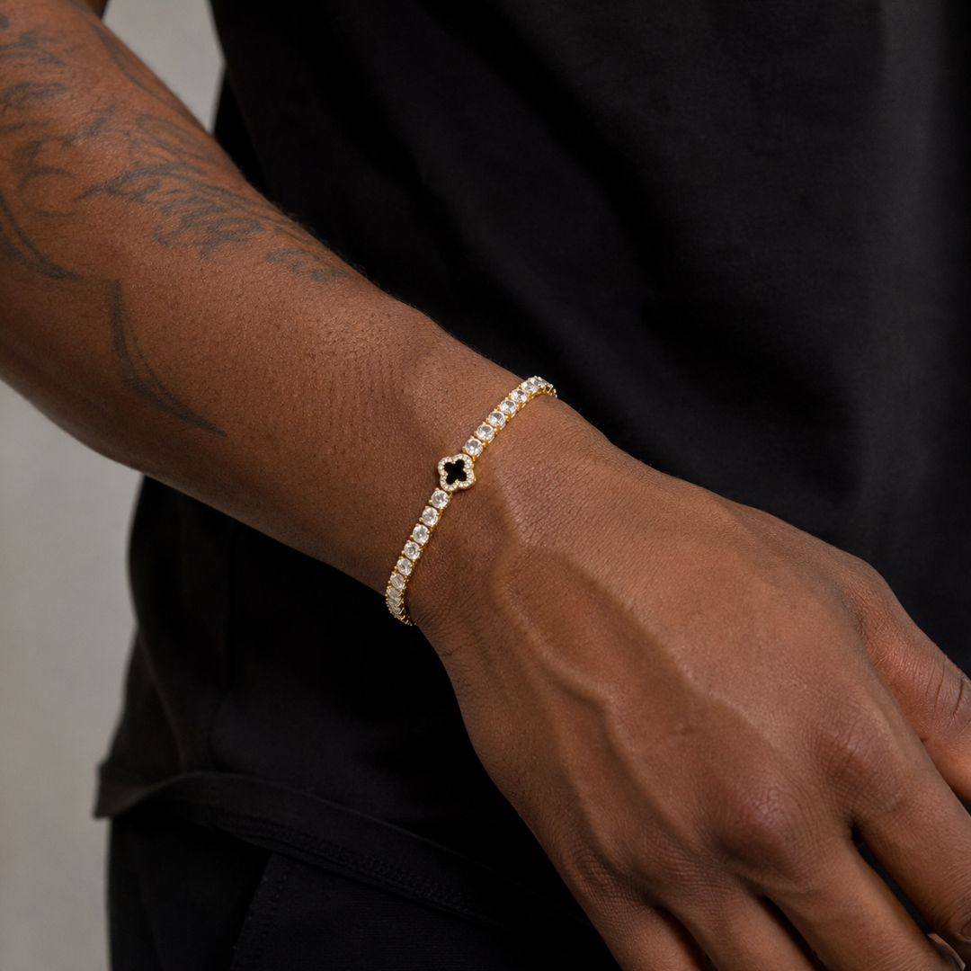 Onyx Clover Tennis Bracelet Gold