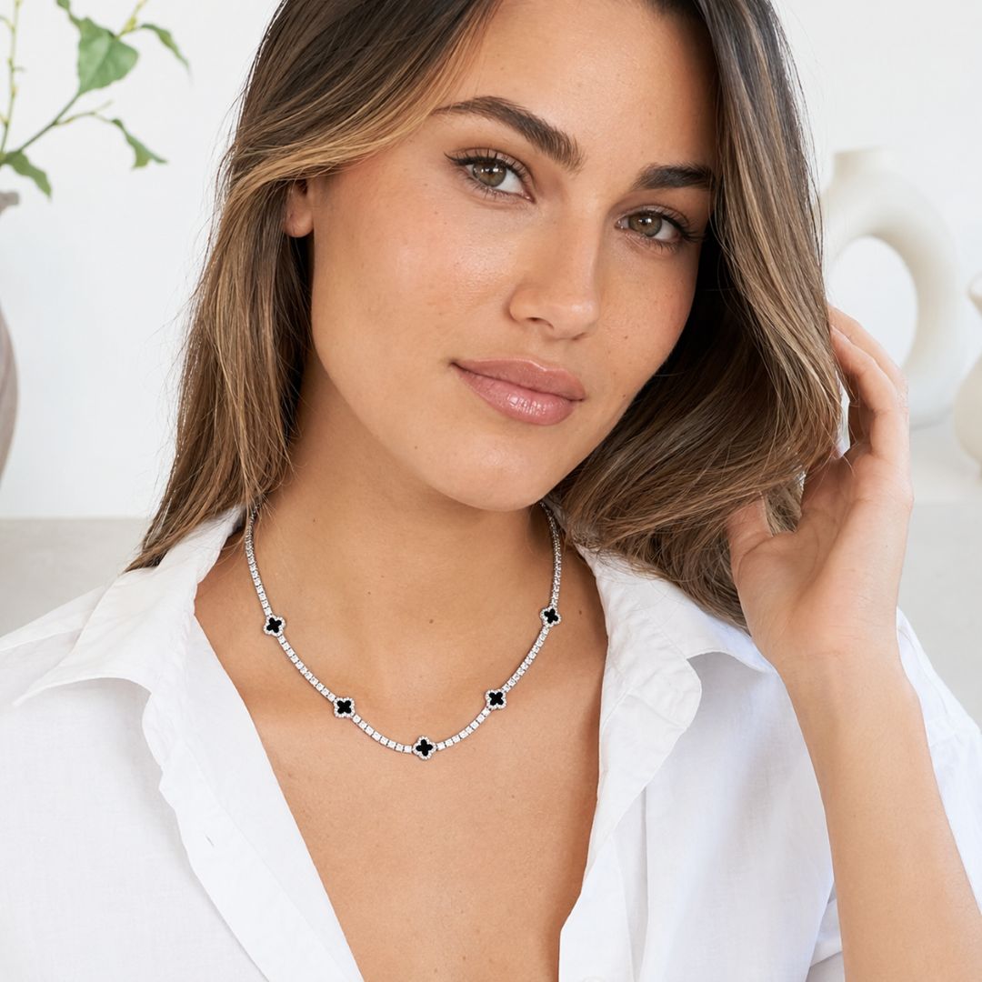 Onyx clover necklace Silver