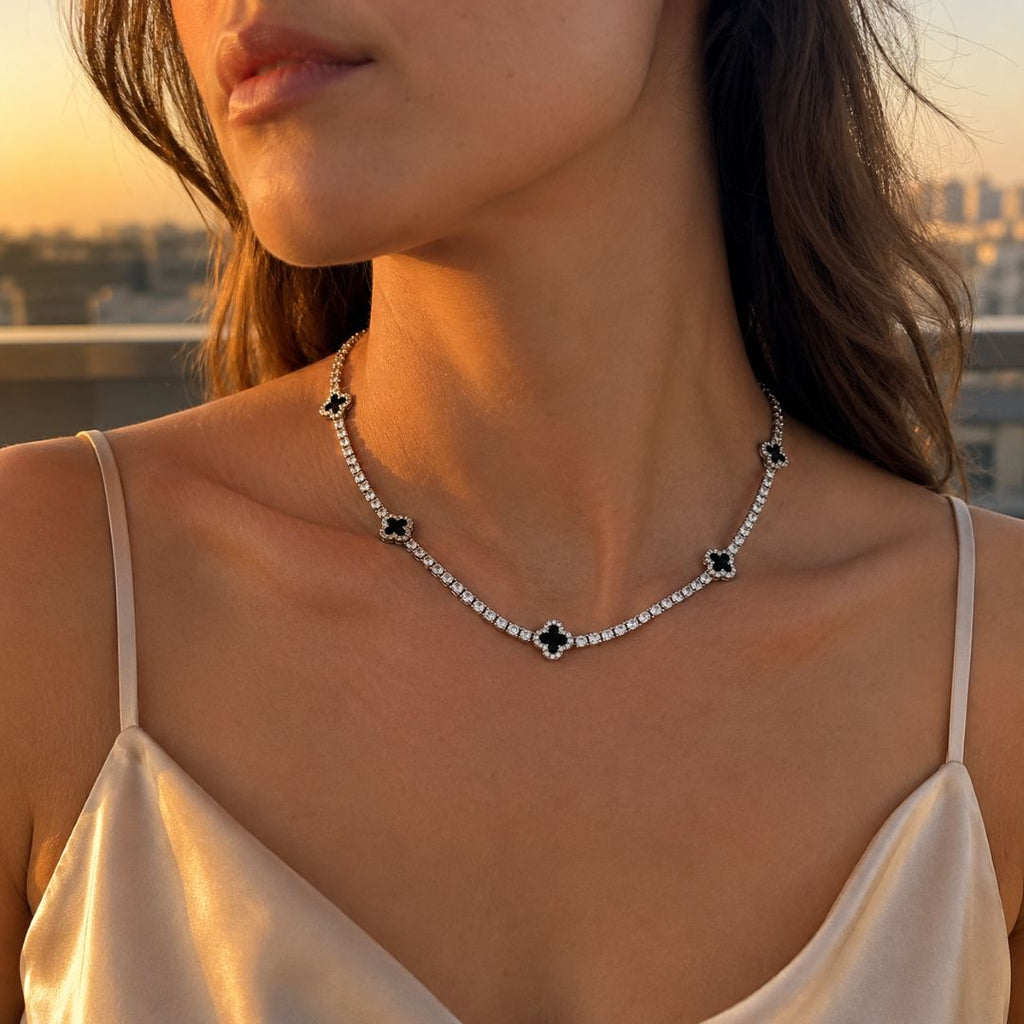 Onyx clover necklace Silver