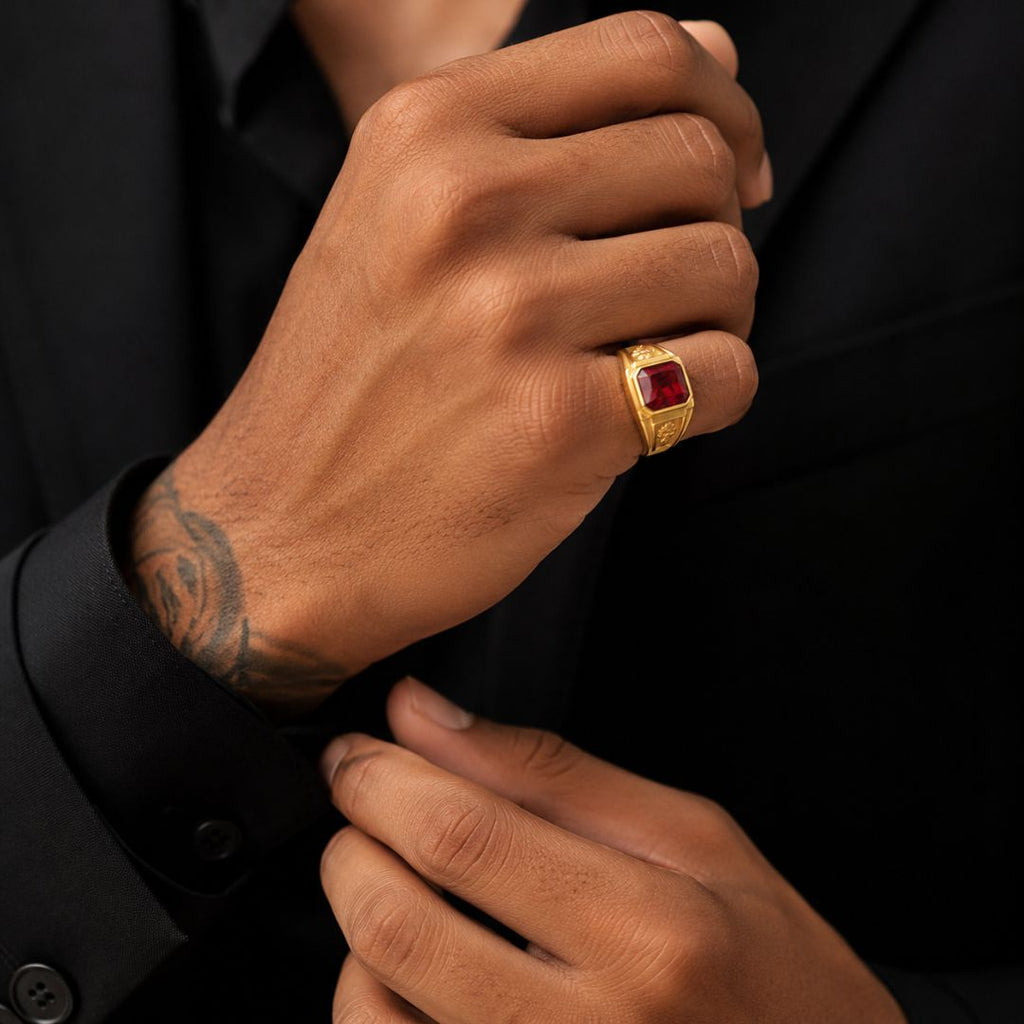 Rubis signet ring Gold