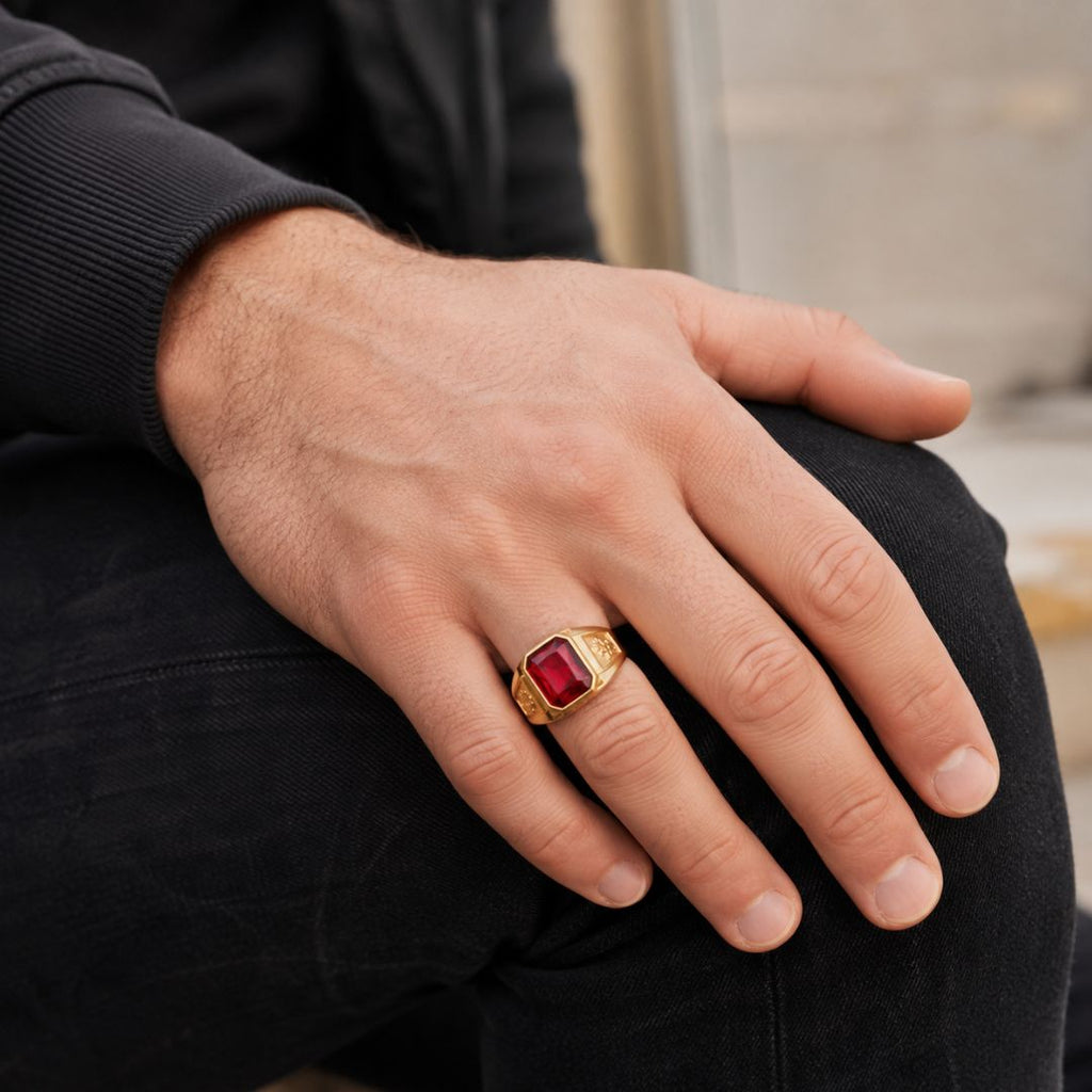 Rubis signet ring Gold